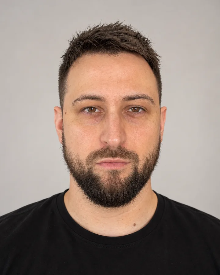Porträt von Daniel Blanárik